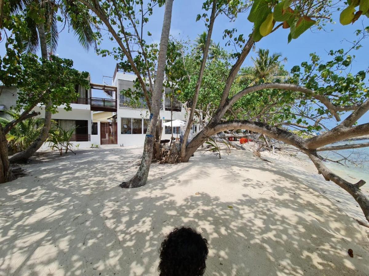 Liberty Guesthouse Maldives Mahibadhoo Bagian luar foto
