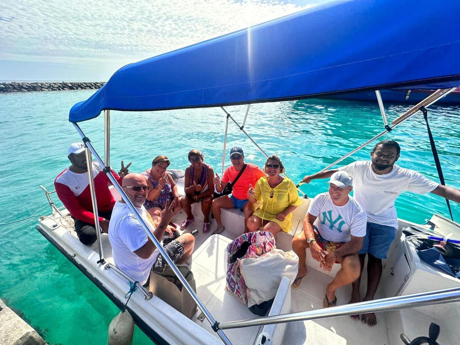 Liberty Guesthouse Maldives Mahibadhoo Bagian luar foto