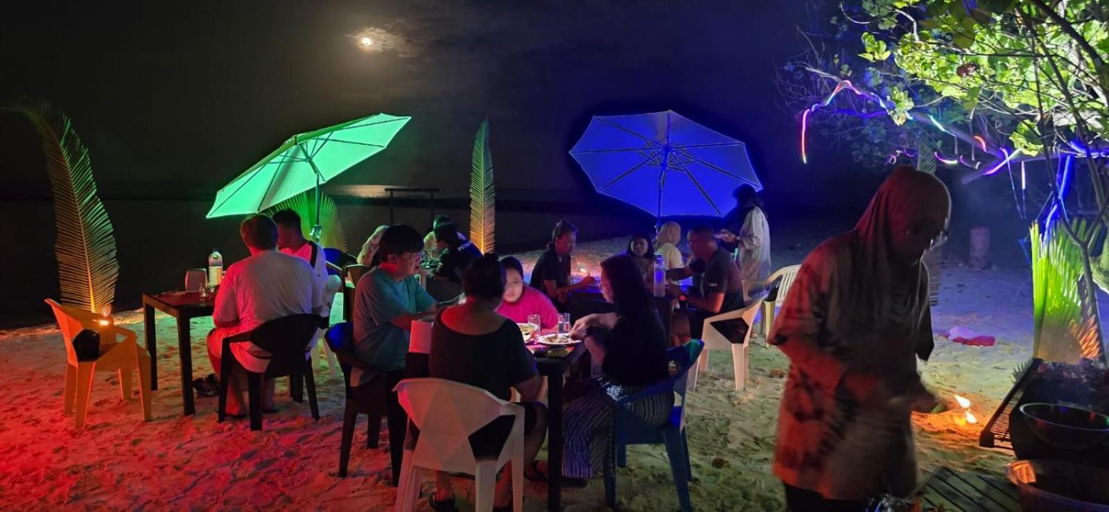 Liberty Guesthouse Maldives Mahibadhoo Bagian luar foto